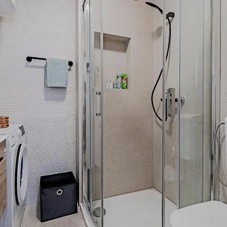 Lovely In With Wifi Apartment