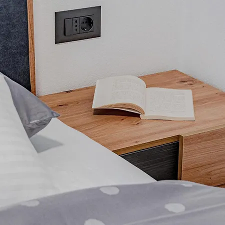 Апартаменты Lovely In With Wifi