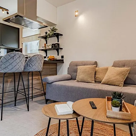 Apartment Lovely In With Wifi *