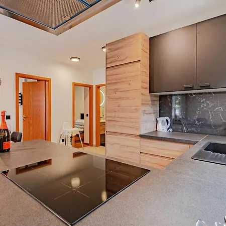 Lovely In With Wifi Apartment