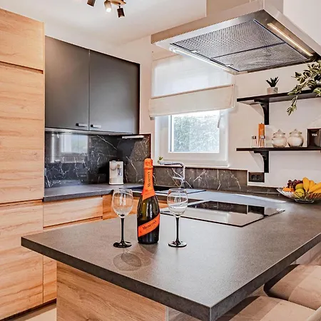 Apartment Lovely In With Wifi Blato (Korcula)