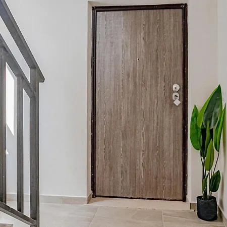 Lovely In With Wifi Apartment